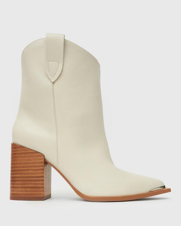 Betts - Jackson Stacked Heel Ankle Boots - Boots (Bone) Jackson Stacked Heel Ankle Boots