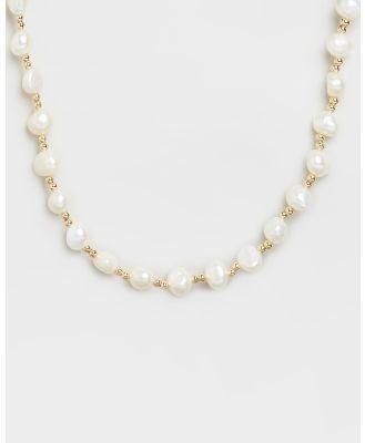 Carly Paiker - Vacation Pearl Necklace - Jewellery (Pearl & Gold) Vacation Pearl Necklace