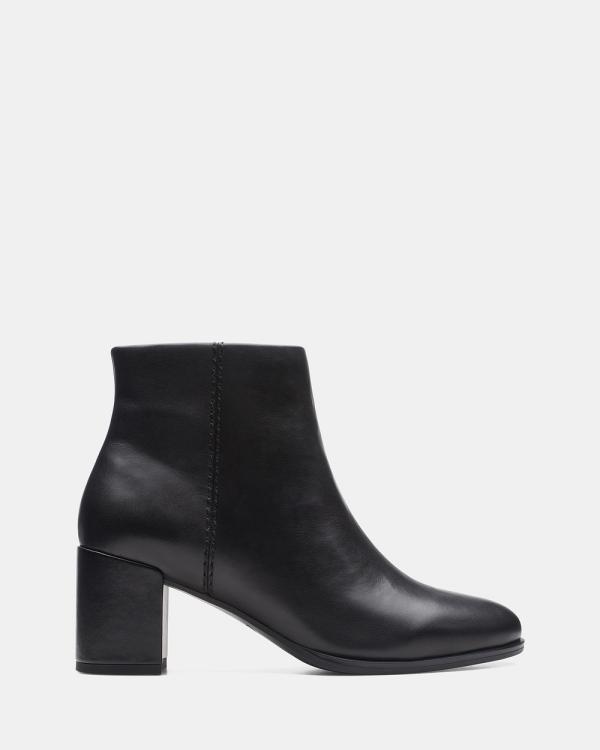 Clarks - Freva55 Zip - Dress Boots (Black Leather) Freva55 Zip