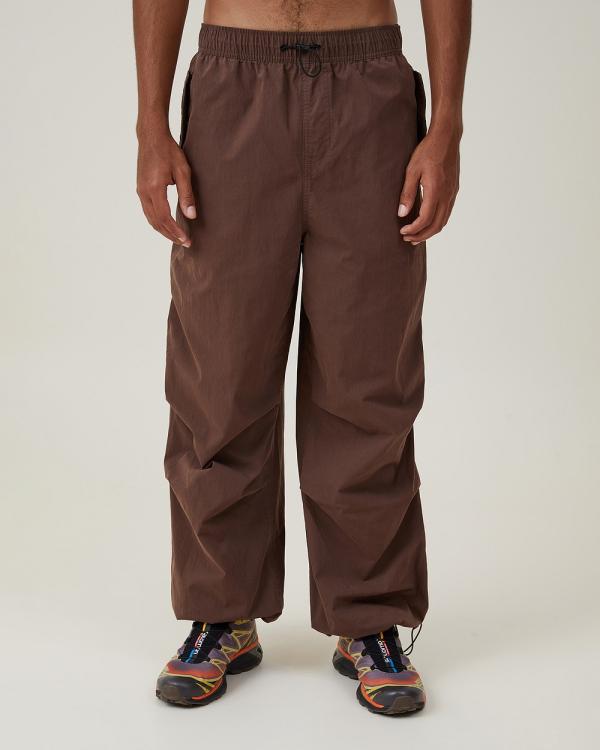 Cotton On - Parachute Field Pant Brown - Pants (BROWN) Parachute Field Pant Brown