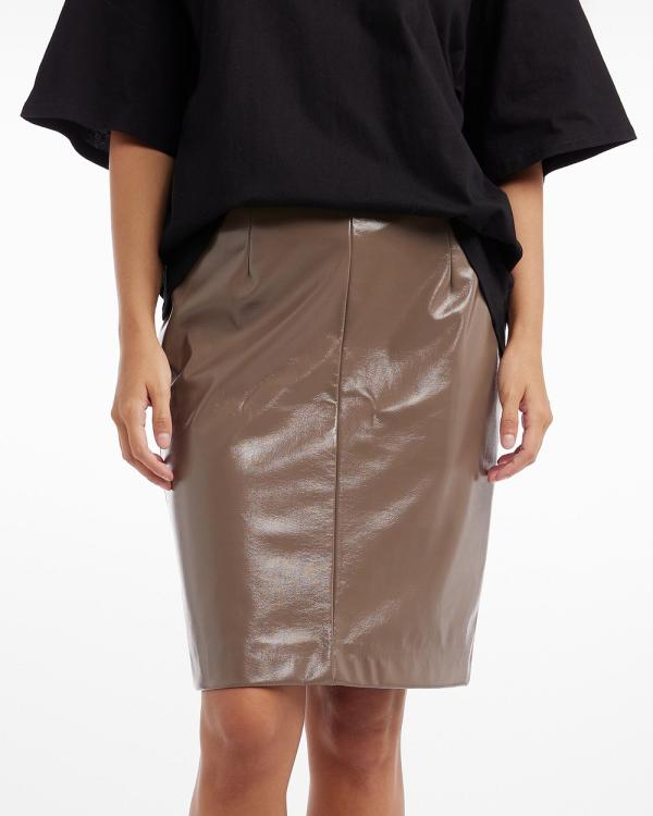 Dazie - Standing On Business Knee Length Skirt - Leather skirts (Olive) Standing On Business Knee Length Skirt