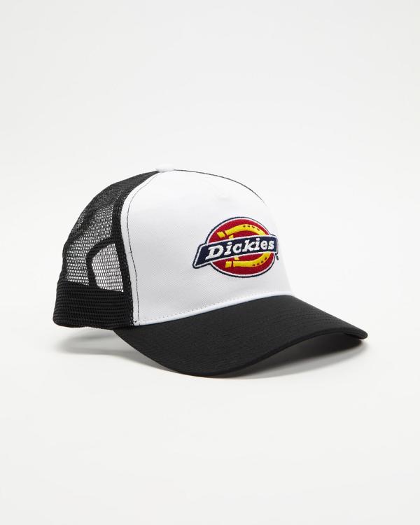 Dickies - Classic Logo Trucker Cap - Headwear (White & Black) Classic Logo Trucker Cap