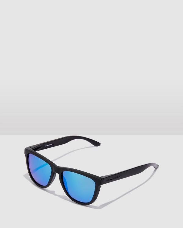 Hawkers Co - HAWKERS   Polarized Black Clear Blue ONE RAW Sunglasses for Men and Women UV400 - Sunglasses (Blue) HAWKERS - Polarized Black Clear Blue ONE RAW Sunglasses for Men and Women UV400