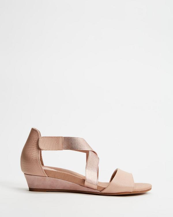 Mia Vita - Hydro Wedge Sandal - Sandals (Pale Pink) Hydro Wedge Sandal