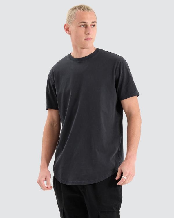 Nena & Pasadena - Fargo Dual Curved Tee - Short Sleeve T-Shirts (Pigment Black) Fargo Dual Curved Tee