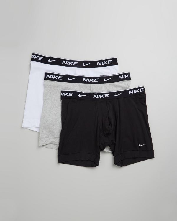 Nike - Everyday Cotton Stretch Boxer Briefs   3 Pack - Underwear & Socks (White, Grey Heather & Black) Everyday Cotton Stretch Boxer Briefs - 3-Pack