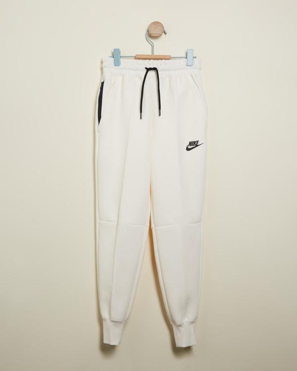 Nike - Sportswear Tech Fleece Jogger Pants   Kids Teens - Pants (Pale Ivory & Black) Sportswear Tech Fleece Jogger Pants - Kids-Teens