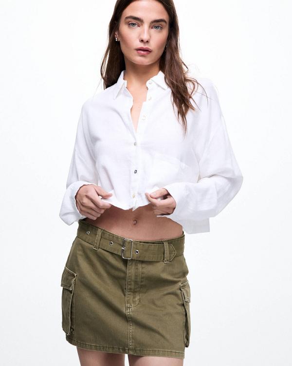 Pull&Bear - Cropped Long Sleeve Linen Blend Shirt - Casual shirts (White) Cropped Long Sleeve Linen Blend Shirt