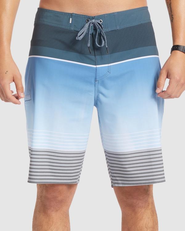 Quiksilver - Mens Surfsilk Slab 20 Board Shorts - Swimwear (MIDNIGHT NAVY) Mens Surfsilk Slab 20 Board Shorts