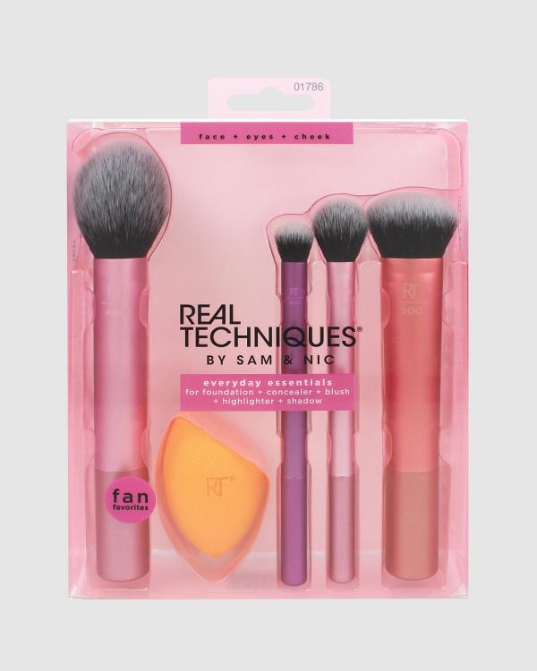 Real Techniques - Everyday Essential Set - Bags & Tools (1786 ) Everyday Essential Set