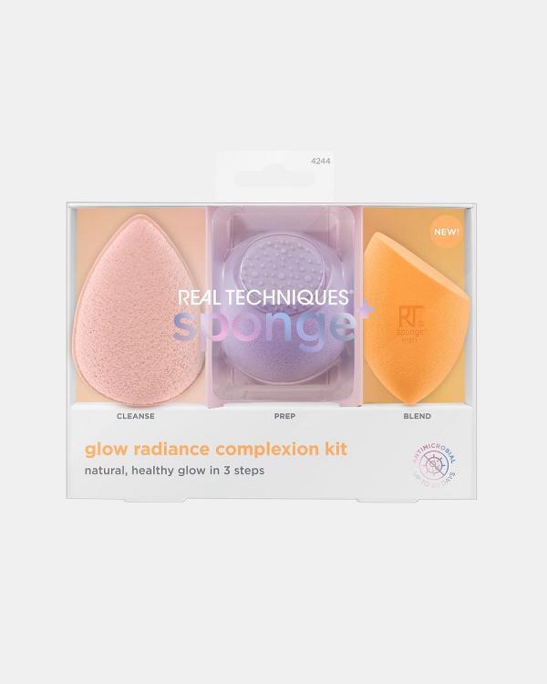 Real Techniques - Glow Radiance Complexion Sponge Kit - Bags & Tools (4244) Glow Radiance Complexion Sponge Kit