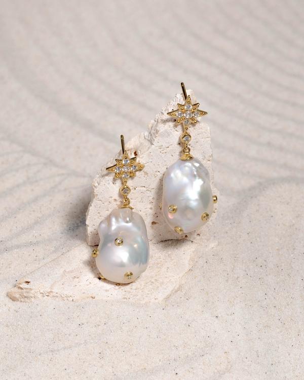 Wanderlust + Co - Pearl Baroque 14K Gold Vermeil Earrings - Jewellery (Gold) Pearl Baroque 14K Gold Vermeil Earrings