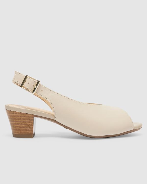 Wide Steps - Hilda - Sandals (NUDE) Hilda