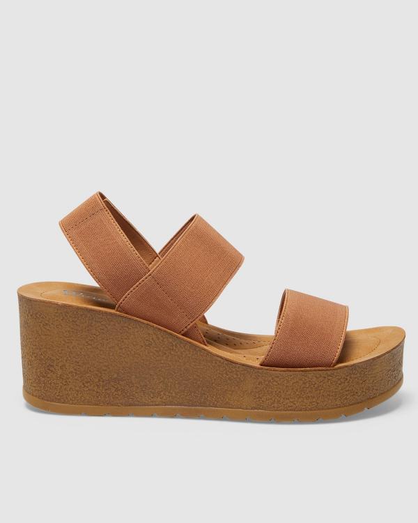 Wide Steps - Ladro - Wedges (TAN) Ladro