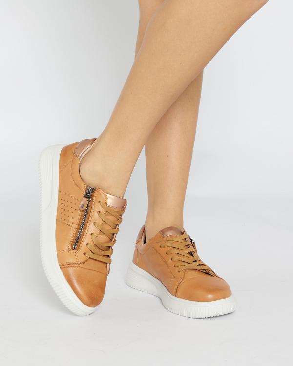 Wide Steps - Novella - Lifestyle Sneakers (TAN) Novella