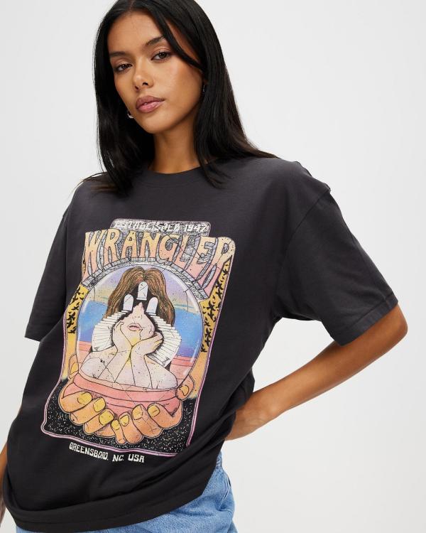 Wrangler - Looking Glass Slouch Tee - T-Shirts & Singlets (Worn Black) Looking Glass Slouch Tee