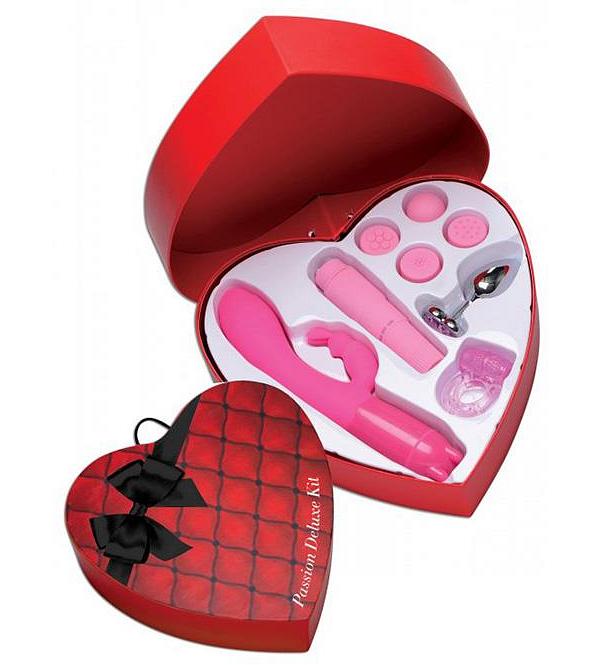Frisky Passion Deluxe 4 Piece Kit in Heart Shaped Gift Box