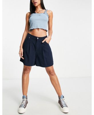 ASOS DESIGN Hourglass dad shorts with linen in navy-Blue