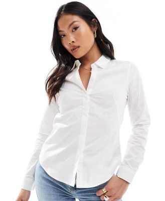 ASOS DESIGN Petite long sleeve fitted shirt in white