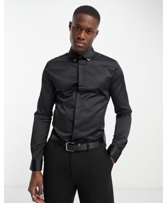 ASOS DESIGN skinny fit satin shirt with metal collar tips in black-White