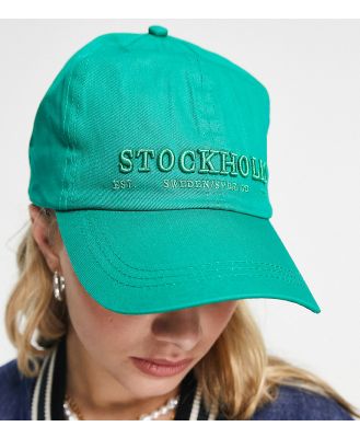 ASOS DESIGN Stockholm cap in green