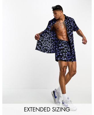 ASOS DESIGN swim shorts in short length with blue floral print (part of a set)-Multi
