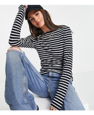 ASOS DESIGN Tall long-sleeved striped T-shirt in navy-Multi