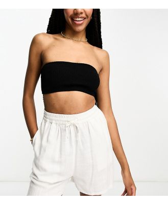 ASOS DESIGN Tall pull on shorts with linen in off white