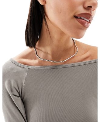 ASOS DESIGN torque choker with wave in silver tone