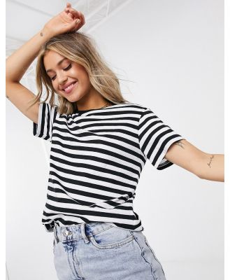 ASOS DESIGN ultimate t-shirt in black and white stripe-Multi