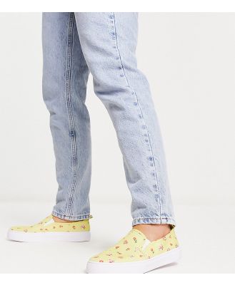ASOS DESIGN Wide Fit Dotty slip on canvas shoes in ditsy floral print-Multi