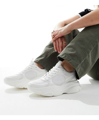 ASOS DESIGN Wide Fit Drop sneakers in white