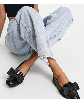 ASOS DESIGN Wide Fit Mentor bow loafer flat shoes in black patent