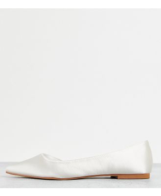 ASOS DESIGN Wide Fit Virtue d'orsay pointed ballet flats in ivory satin-White