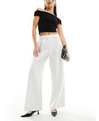 Abercrombie & Fitch Sloane high waisted tailored pants in cream-White