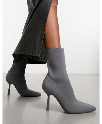 Bershka knitted heeled boots in charcoal-Grey