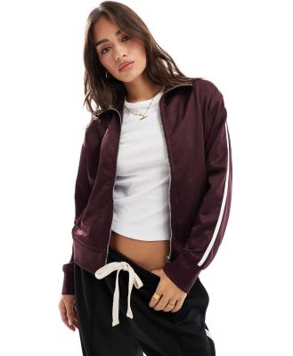 Bershka zip through sports jacket in burgundy-Red