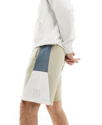 Champion bermuda shorts in beige-Neutra