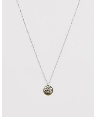 Classics 77 circle pendant necklace in silver