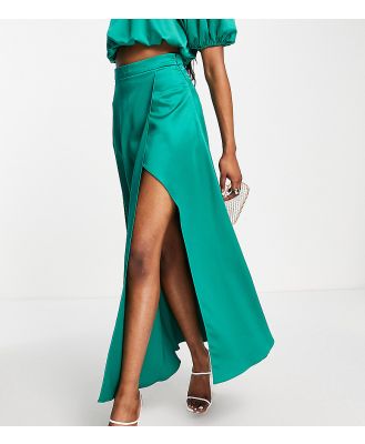 Collective the Label exclusive split midaxi skirt in emerald (part of a set)-Green