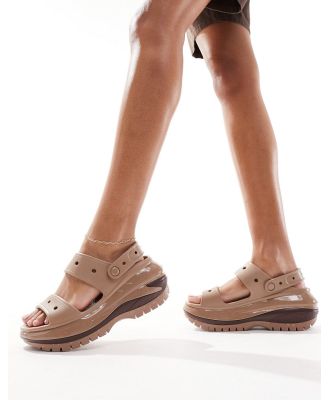 Crocs Mega Crush sandals in latte-Brown