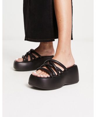 Daisy Street chunky sole strappy sandals in black
