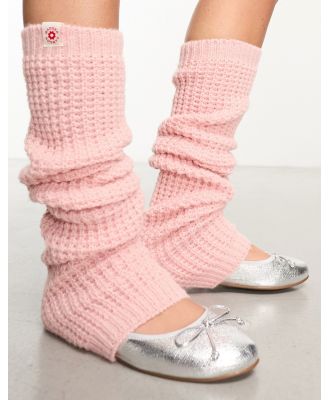 Damson Madder chunky knitted leg warmers in pale pink