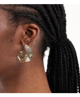 DesignB London vintage hammered stud earrings in gold