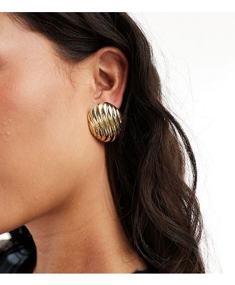 DesignB London vintage style stud earrings in gold
