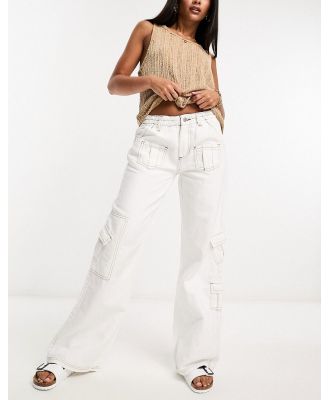 DTT cargo jeans with contrast stitch in white