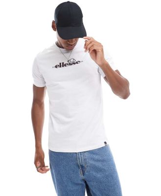 ellesse Umbirria central logo t-shirt in white