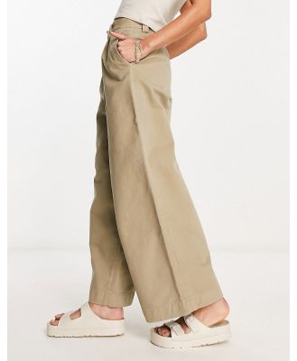 Fred Perry wide leg pants in warm stone-Neutral