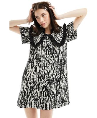Ghospell contrast collar jacquard mini dress in zebra print-Multi