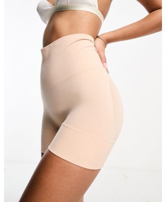 Gilly Hicks shaping shorts in beige-Neutral